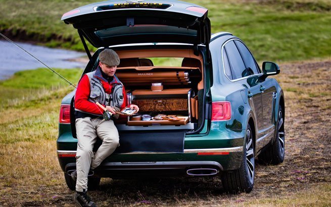 Der Luxus SUV Bentley Bentayga Fly Fishing Mulliner ist perfekt ausgestattet für Angler