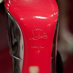 Christian Louboutin: Vom roten Nagellack zur berühmten roten Sohle