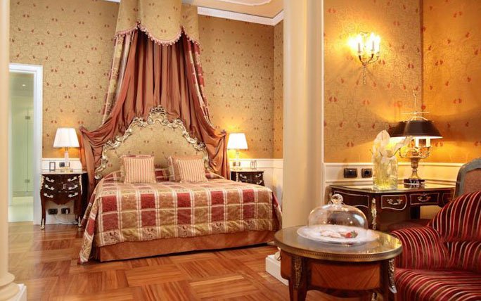 Bologna: Grand Majestic Hotel