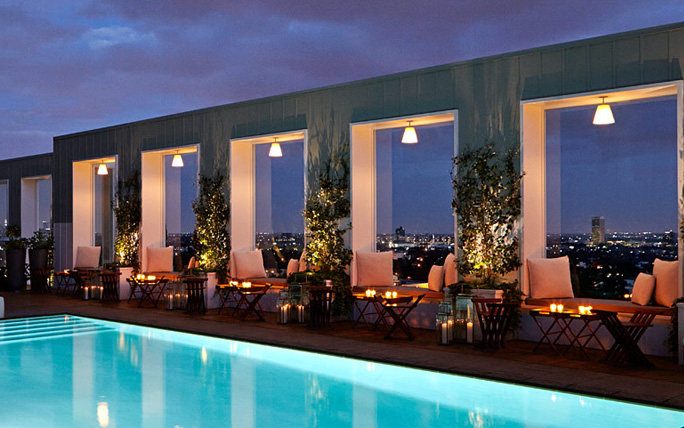 Poolside Lounge: Skybar in Los Angeles