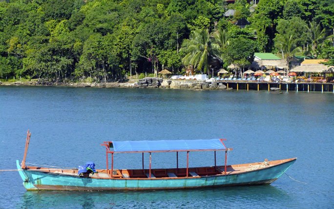 Traditionelles Fischerboot in Sihanoukville