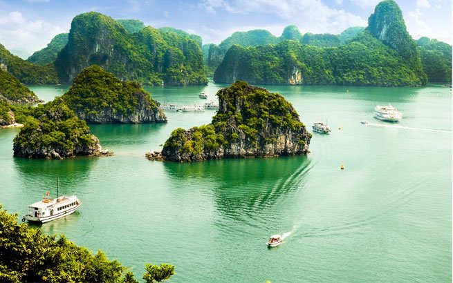 Ein Stop auf der Weltreise: Die berühmte Halong Bucht in Hanoi, Vietnam
