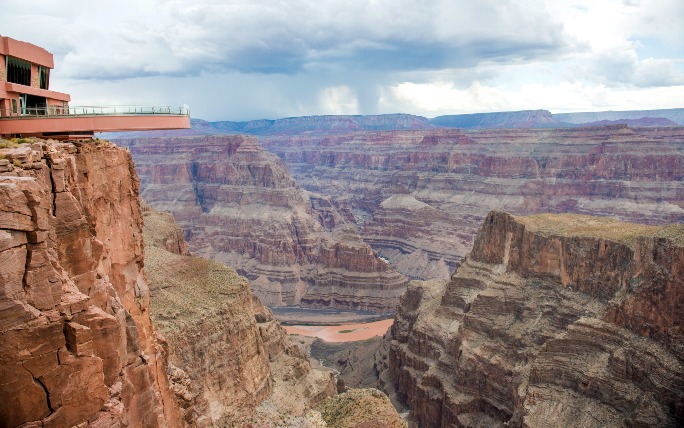 Grand Canyon's Skywalk – Arizona